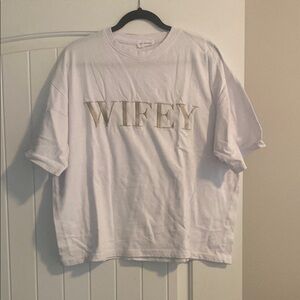 White 'Wifey' Short Sleeve Tee